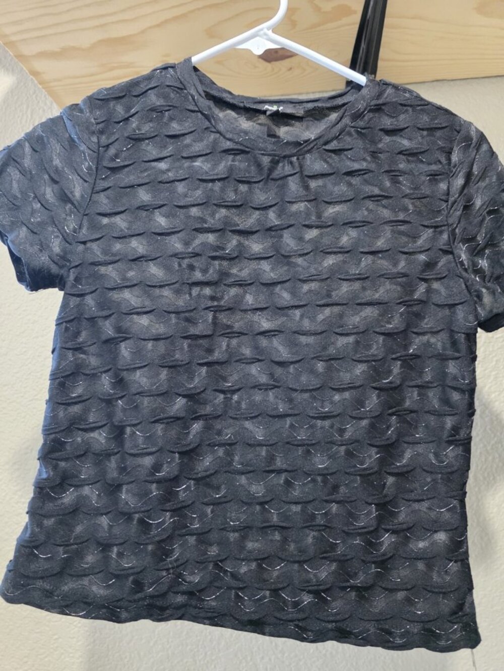 Papaya Black Ruffled Top Shirt Blouse Women's Size Medium Short Sleeve